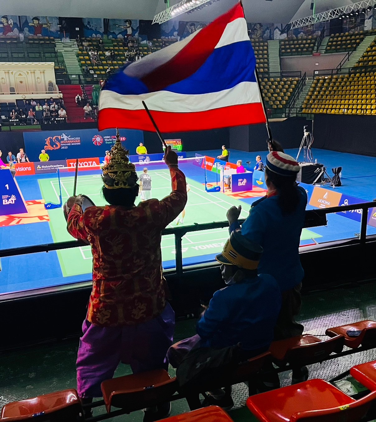 Cheering Team for Thai Players